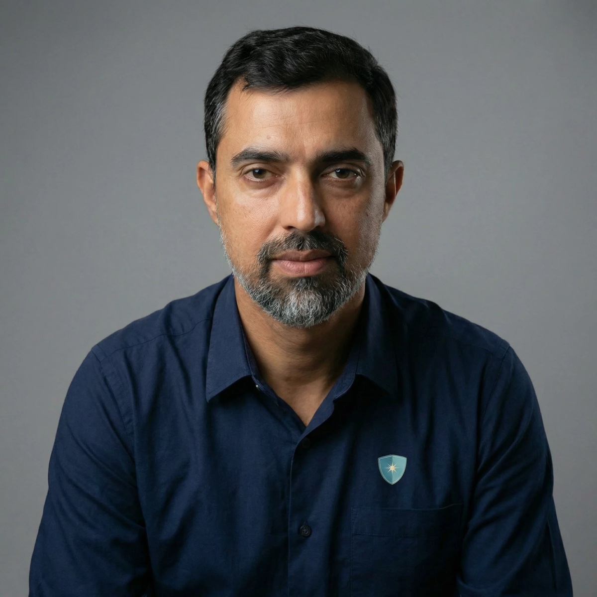Retrato de Carlos Jofré Oñate, fundador y CEO de SolarPro Chile